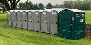 Best VIP or Luxury Restroom Trailers  in Crewe, VA